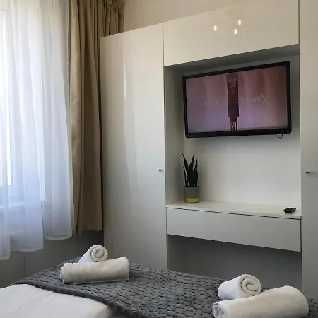 Διαμέρισμα 215 Planeta 2-pokojowy Z Balkonem, 100 M Od Plazy