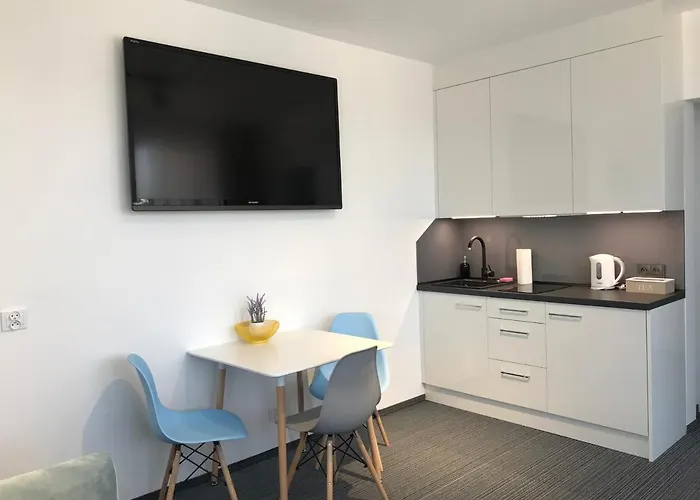 215 Planeta 2-pokojowy Z Balkonem, 100 M Od Plazy *